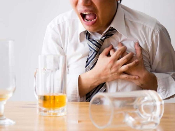 Pengaruh Minuman Alkohol (ilustrasi)